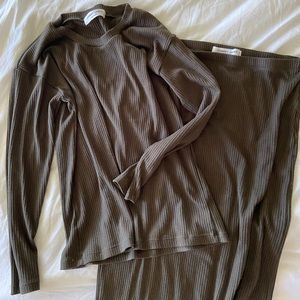 Sonnet James skirt set in ribbed olive